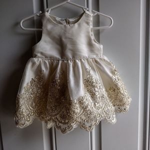 Infant  dress never used